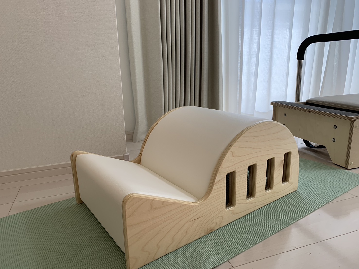 新ツール バレル（スパインコレクター）を導入しました！ | 流山おおたかの森マシンピラティススタジオReMore